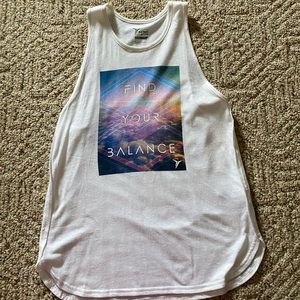 Old Navy semi fitted white tank top. Women’s medium